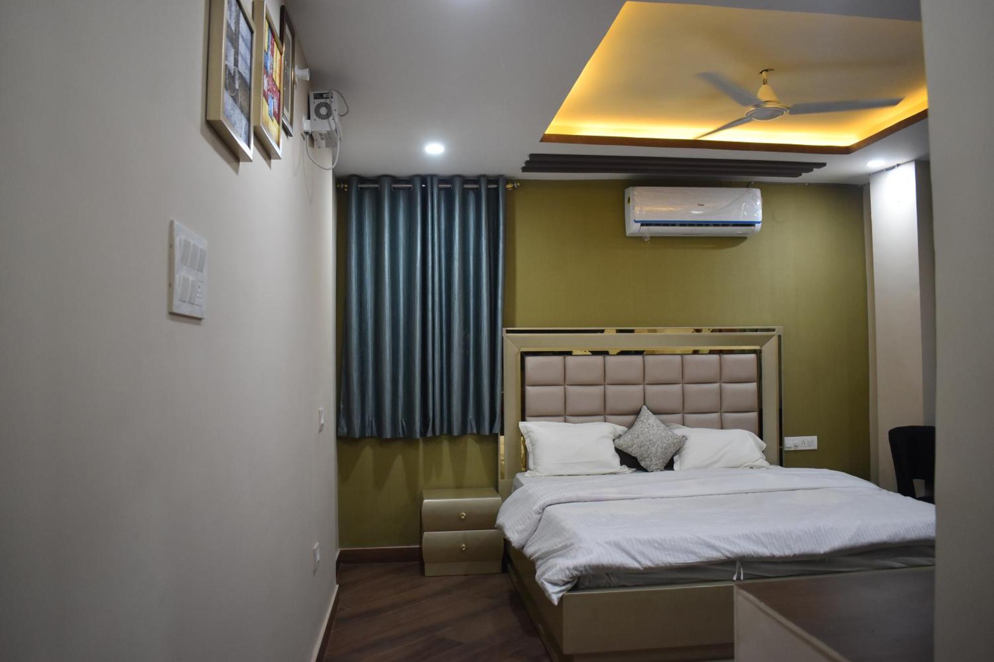 Hotel Lilac Doors Patna  Bagian luar foto