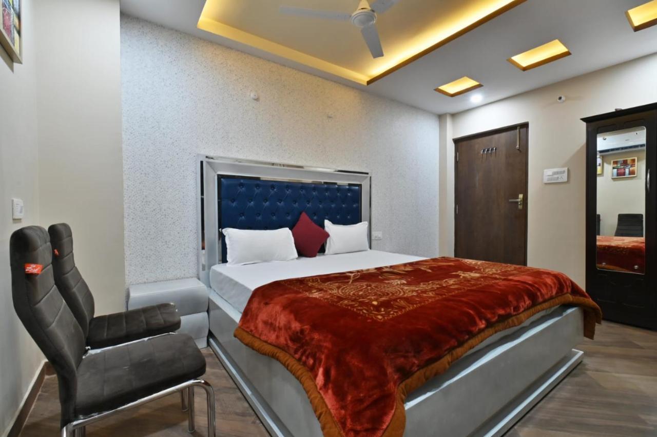 Hotel Lilac Doors Patna  Bagian luar foto